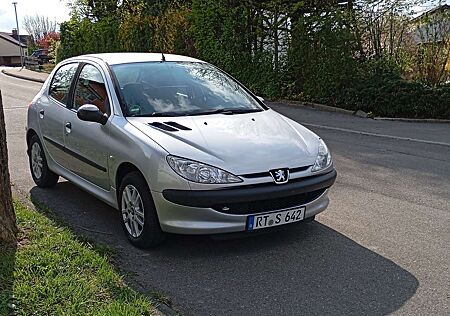 Peugeot 206 75 JBL