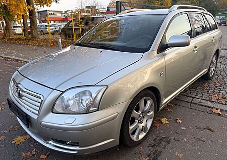 Toyota Avensis Kombi 2.0 Automatik