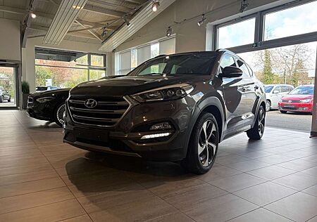 Hyundai Tucson blue Trend 2WD*Panorama*Navi*1.Hand*