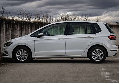 VW Golf Sportsvan Volkswagen 1.0 TSI Comfortline