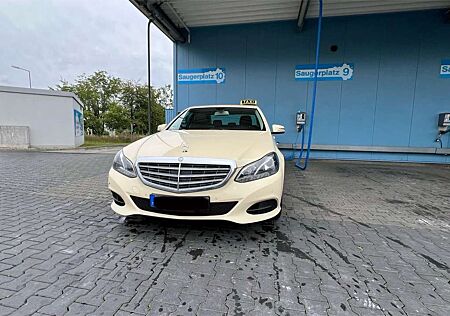 Mercedes-Benz E 200 BlueTEC 7G-TRONIC