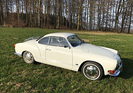 VW Karmann Ghia Volkswagen Coupé