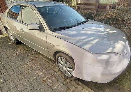 Ford Mondeo 2.0 Ghia *Ersatzteilspender