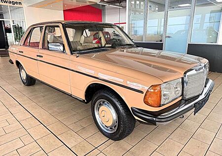 Mercedes-Benz 300 D*OLDTIMER+AUTOMATIK+SERVO* ORIG.132TKM