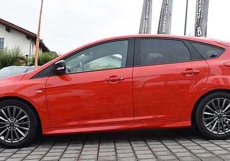 Ford Focus Lim. ST-Line