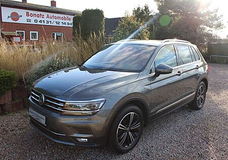 VW Tiguan Volkswagen 2.0 TDI 4x4 DSG Highline *AHK,Navi,SHZ,VC,APP,ACC*