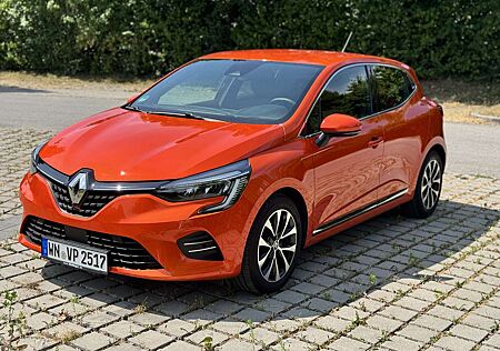 Renault Clio TCe 100 INTENS