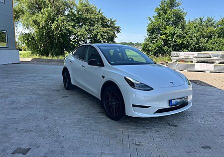 Tesla Model Y Long Range Dual Motor AWD