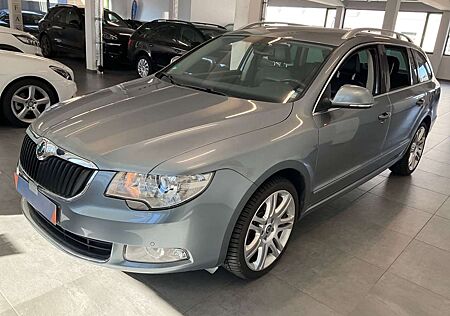 Skoda Superb Elegance + LEDER + XENON + NAVI + 0% FINANZIERUNG