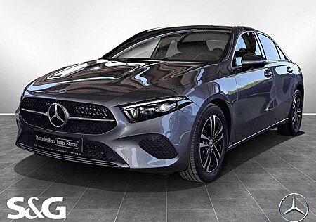 Mercedes-Benz A 180 Limousine PANORAMA+TOTWINKEL+KEYLESS+17"