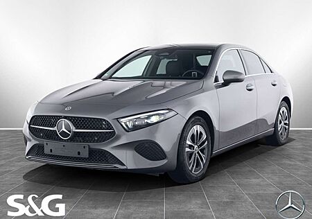 Mercedes-Benz A 180 Limousine Progressive RüKam+Pano+Sitzhzg