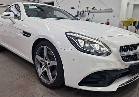 Mercedes-Benz CLC 200 SLC 200 Roadster SLC 200 AMG Pano Navi ILS Totwinkel