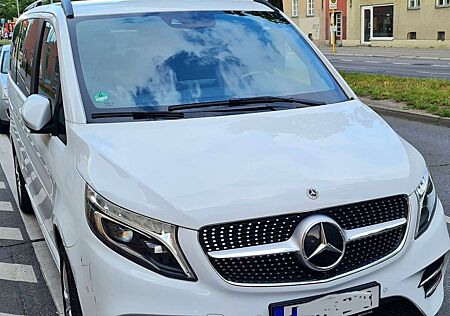 Mercedes-Benz V 300 d lang 4Matic 9G-TRONIC Edition