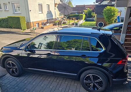 VW Tiguan Volkswagen 2.0 TDI SCR 4MOTION DSG Elegance