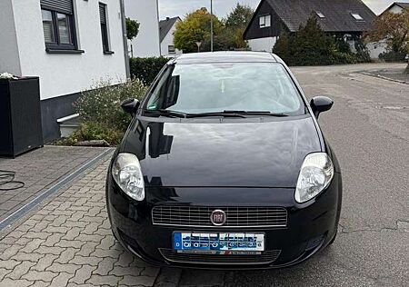 Fiat Grande Punto 5-Türer 1.4 8V Dynamic