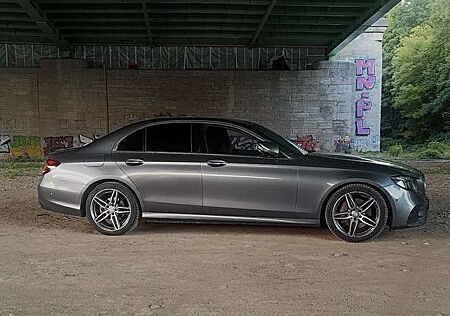 Mercedes-Benz E 220 d (213.004)