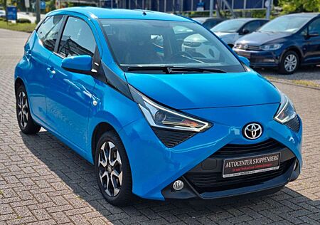 Toyota Others AYGO x-play club/Navi/kamera/LEDs/Garantie/Klima
