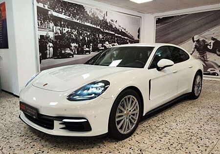 Porsche Panamera 4 (SOFT/ LED/ 4ZONE/ PVTS+/ PCM/ 20