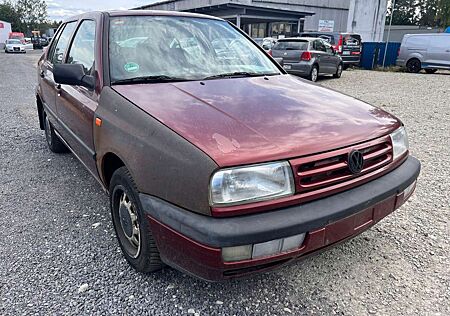 VW Vento Volkswagen 1.8 GLX