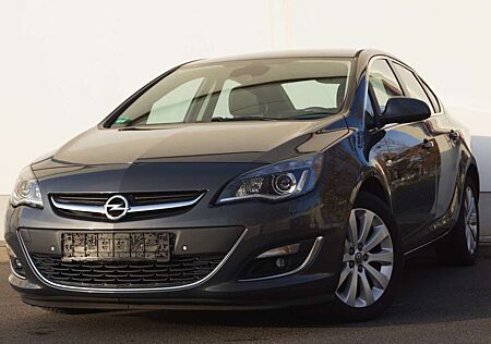 Opel Astra J 1.4T*Sonder Edition*Innovation*Leder*Navi*PDC*