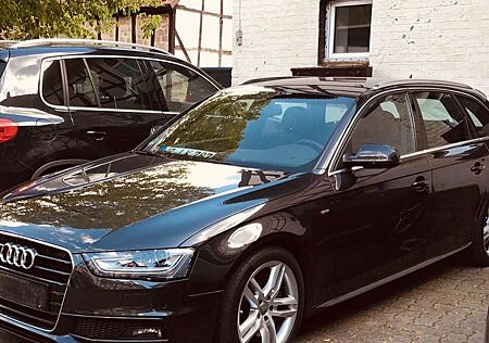 Audi A4 S line Sportpaket / plus 3.0 TFSI quattro