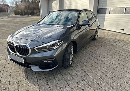 BMW 120d 120 Aut. Sport Line | Panoramadach | Ambilight