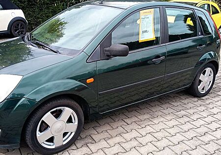 Ford Fiesta 5-Türer 1.4 Ghia