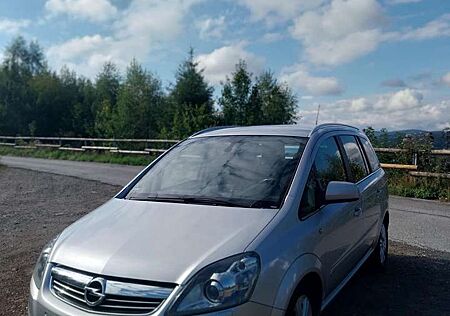Opel Zafira 1.8 Family