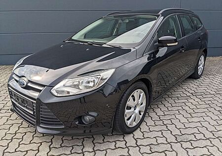 Ford Focus Turnier 1.6l TDCi Trend AHK Navi PDC Klima