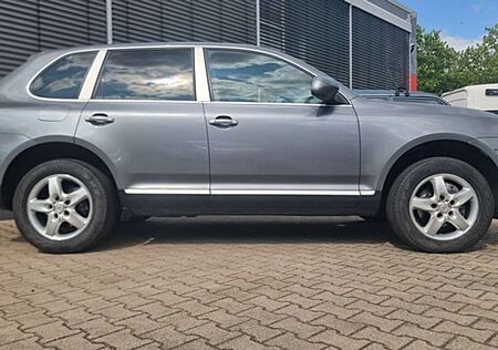 Porsche Cayenne 3,2 V6 AUTOMATIK -2.Hand - guter Zustand