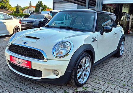 MINI Cooper S 175 PS Sportsitze Xenon TÜV NEU