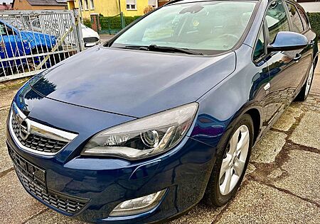 Opel Astra J 2.0 CDTI Sports Tourer 150 Jahre *