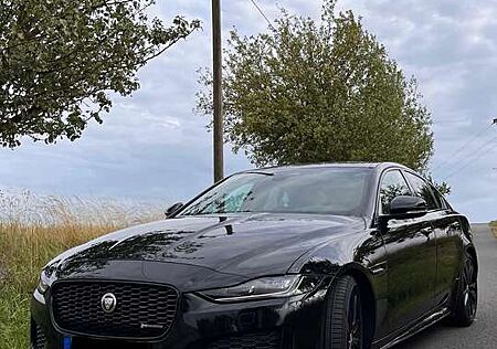 Jaguar XE D200 Aut. R-Dynamic Black
