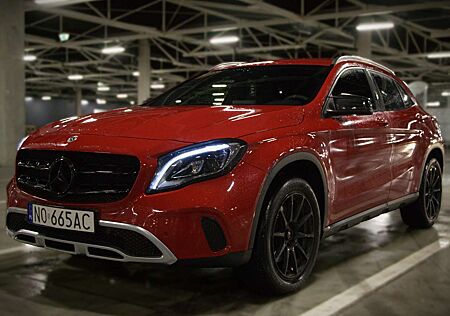 Mercedes-Benz GLA 250 4Matic 7G-DCT Urban