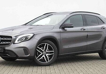 Mercedes-Benz GLA 220 4Matic ACC LED KEY NAVI NIGHT RFK SHZ