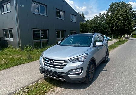 Hyundai Santa Fe Premium 4WD Pano Navi Kamera AHK Leder