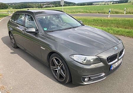 BMW 520d 520 Touring Aut. Luxury Line - Lederausstattung