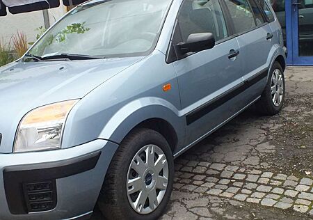 Ford Fusion 1 Hd 130 TKM Tüv neu Klima AHK usw