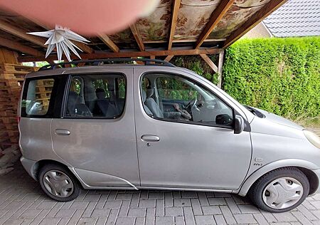 Toyota Yaris Verso 1.5 Sol