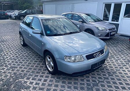 Audi A3 1.6 Attraction - Benzin, TÜV 1/26