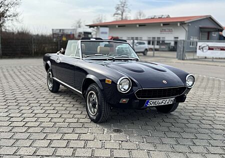 Fiat 124 Spider 2000