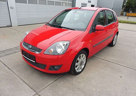 Ford Fiesta 1.6 16V Ghia 4-türig Euro 4