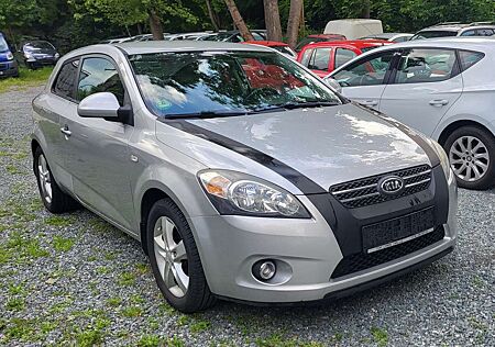 Kia Cee'd Ceed / ceed Sport. 1.4 Neue TÜV