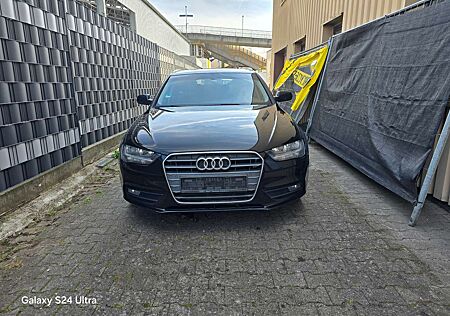 Audi A4 Attraction