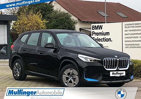 BMW iX1 xDrive30 ACC Live-Navi DAB Ad-M-Fahrwerk LED