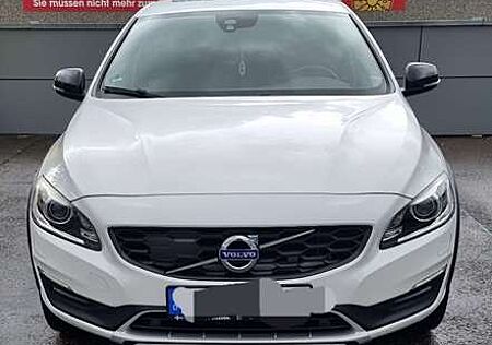 Volvo V90 Cross Country S60 Cross Country D4 Geartronic Summum