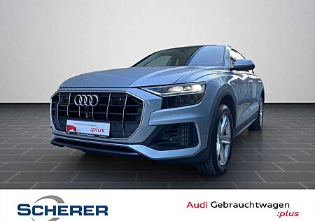 Audi Q8 55 TFSI quattro 250(340) kW(PS) tiptronic