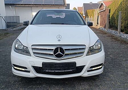 Mercedes-Benz C 180 (BlueEFFICIENCY) Avantgarde