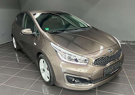 Kia Cee'd Ceed / ED7/KAMERA/ALU/LED/MFL/KLIMAA/AHK/EURO6