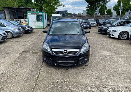 Opel Zafira 7 sitzer, AHK